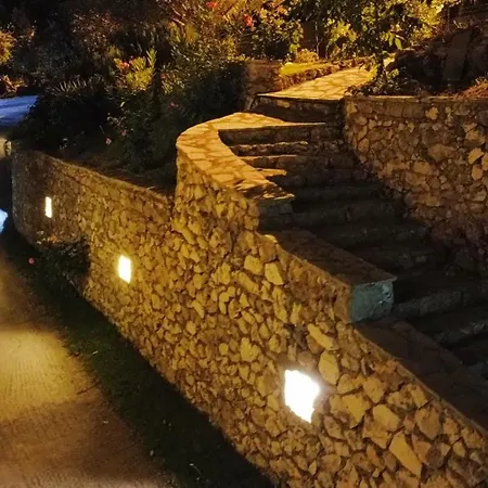 Irida Apartment